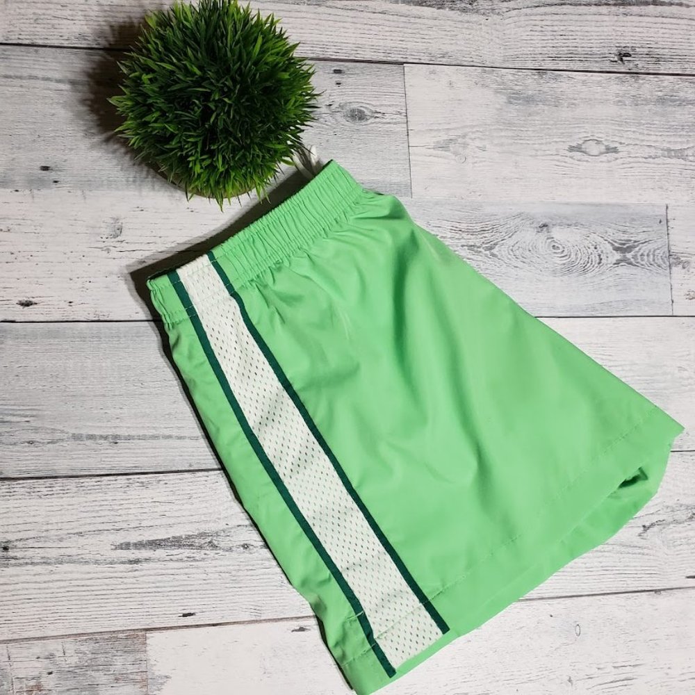 NWT Nike Women's Active Shorts Running Green Small S 4-6 - Picture 7 of 7